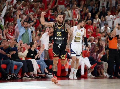 Αποκαλύψεις για το μέλλον του Τζέιμς: «Τελεσίγραφο της Μονακό – Μέχρι πότε πρέπει να απαντήσει ο Αμερικανός» (pic)