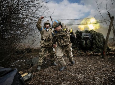 Ουκρανία: «Σταματήσαμε τη ρωσική στρατιωτική προέλαση στα βορειοανατολικά»
