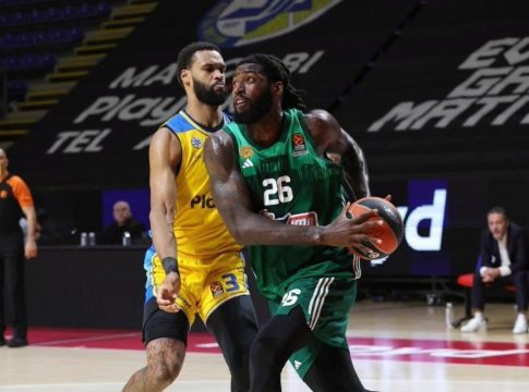 Αιχμές του Γουέμπ για τη διαιτησία στο Game 5: «Είναι πολύ δύσκολο να κερδίσεις στο ΟΑΚΑ με βολές 35-10»