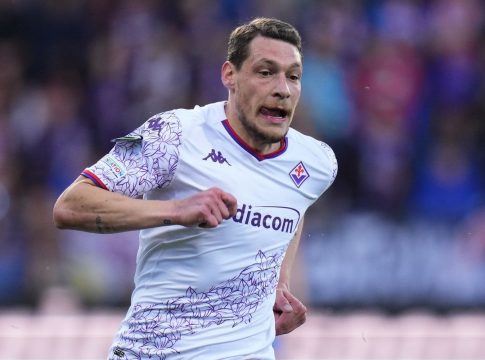 Με αυτή την φανέλα θα παραταχθεί η Φιορεντίνα στον τελικό με τον Ολυμπιακό