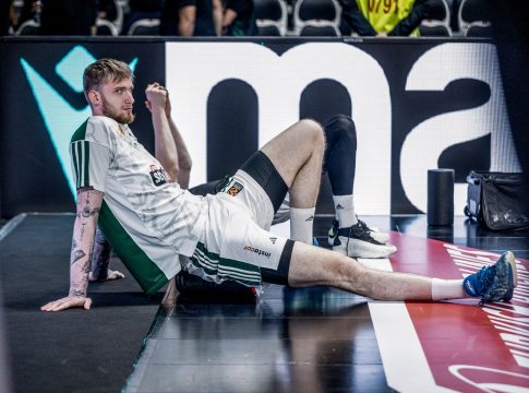 Παναθηναϊκός: Στο νοσοκομείο ο Μπαλτσερόφσκι λόγω αδιαθεσίας