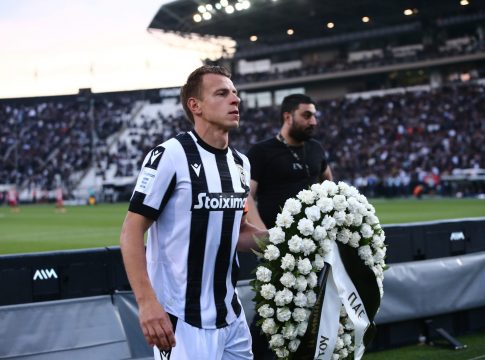 H ομιλία του Σβαμπ πριν το ΠΑΟΚ – Ολυμπιακός: «Θα βγούμε έξω σαν πεινασμένα λιοντάρια…» (vid)