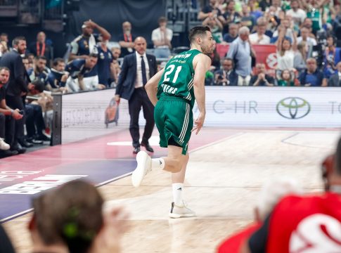 Παπαπέτρου: «Ο τρόπος που κλείσαμε τη σεζόν είναι σαν παραμύθι»