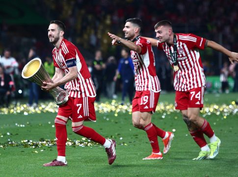 Συνεχάρη τον Ολυμπιακό η Εθνική ομάδα για την κατάκτηση του Conference League (pic)