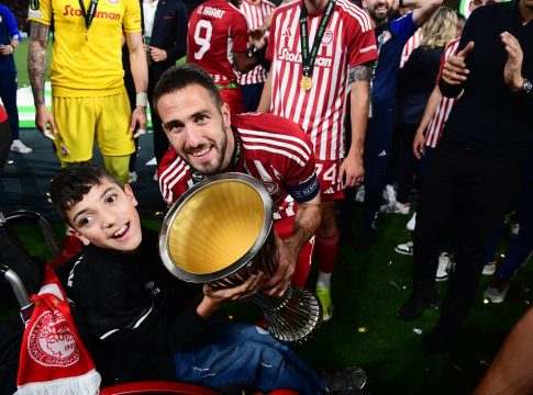 Το ευχαριστώ του μικρού Γιαννάκη στον Βαγγέλη Μαρινάκη (vid)