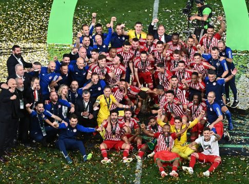 Τα συγχαρητήρια της ΕΠΟ στον Ολυμπιακό: «Μια ανεπανάληπτη στιγμή στην ιστορία του ελληνικού ποδοσφαίρου»