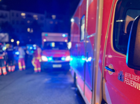 Επεισόδια στο Βερολίνο – «Σε κίνδυνο η ζωή ενός τραυματία, σε σοβαρή κατάσταση άλλοι δύο μετά από συμπλοκή»