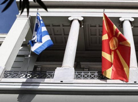 Αυστηρό μήνυμα της Αθήνας στη Σιλιάνοφσκα – Στο επίκεντρο της προεκλογικής διαμάχης η Συμφωνία των Πρεσπών