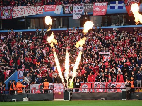 Μια βραδιά που την άξιζαν ο γίγαντας κόσμος του Ολυμπιακού και ο Βαγγέλης Μαρινάκης