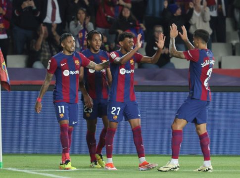 Μπαρτσελόνα – Σοσιεδάδ 2-0: Γιαμάλ, Ραφίνια και δεύτερη θέση για τους «μπλαουγκράνα»