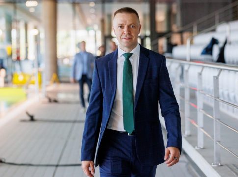 Μοτιεγιούνας: «Μια από τις ομάδες της Euroleague θα πρέπει να κάνει χώρο στην Παρί»