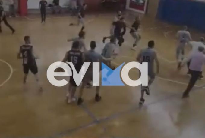 Απίστευτο σκηνικό σε αγώνα μπάσκετ στην Εύβοια – Άγριο ξύλο σε παίκτες (vid)
