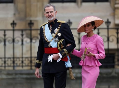 Βιβλίο – βόμβα για τη βασίλισσα Λετίθια: Άπιστη, ψυχρή, ανώριμη και μισητή από τη βασιλική οικογένεια