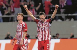 &laquo;&Tau;ώ&rho;&alpha;, &pi;ά&mu;&epsilon; &nu;&alpha; &tau;&omicron; &pi;ά&rho;&omicron;&upsilon;&mu;&epsilon;&raquo;!