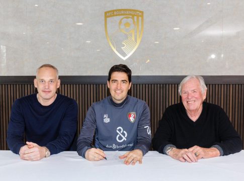 O Iραόλα ανανέωσε με την Μπόρνμουθ έως το 2026 (pics)