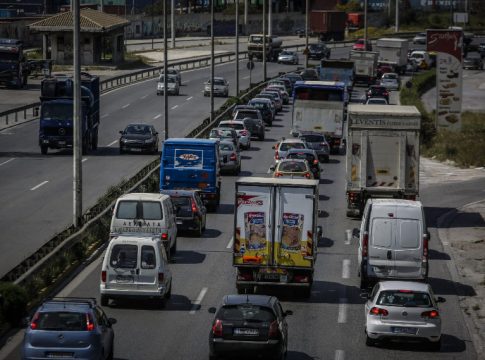 Πάσχα: Αυξημένη κίνηση στους δρόμους λόγω της εξόδου των εκδρομέων