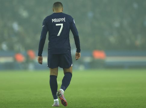 H Ligue 1 αποχαιρέτησε τον Εμπαπέ: «Σε ευχαριστούμε για όλα Κιλιάν» (vid)