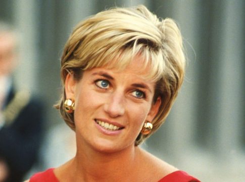 Έγραψε μόνο ψέματα: Το «απαγορευμένο» έγγραφο που έγραψε η Νταϊάνα στα 17 της, σήμερα αξίζει 8.000 ευρώ