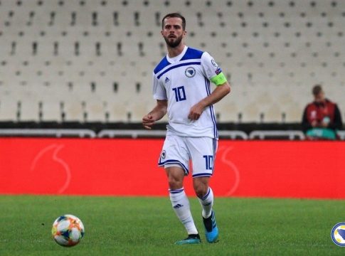 Ο Πιάνιτς ανακοίνωσε την αποχώρησή του από την Εθνική ομάδα της Βοσνίας (pic)