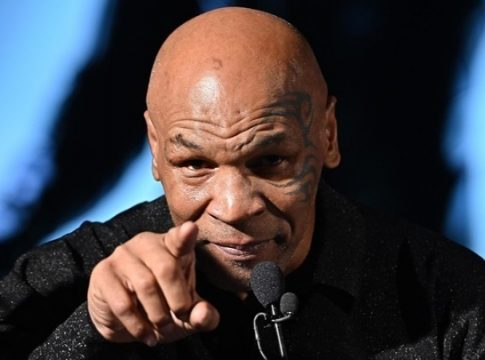 Ο 57χρονος (!) Τάισον δεν αποκλείει το ενδεχόμενο να ξαναπαίξει μετά τον αγώνα με τον Πολ