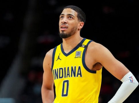 Ο Χαλιμπάρτον πήρε από το χέρι τους Πέισερς και εκτέλεσε τους Νικς (vid)