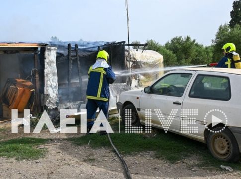 Ηλεία: Στις φλόγες το σπίτι του 37χρονου που σκότωσε την 11χρονη – Φόβοι για βεντέτα μεταξύ των οικογενειών