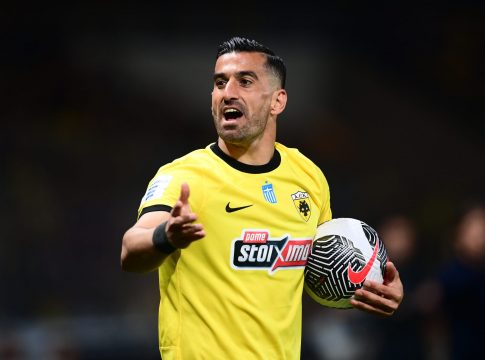 Μένει για ακόμη έναν χρόνο στην ΑΕΚ ο Χατζισαφί