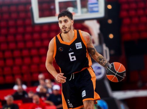 Στον Προμηθέα για ακόμα ένα χρόνο ο Κόνιαρης (pic)