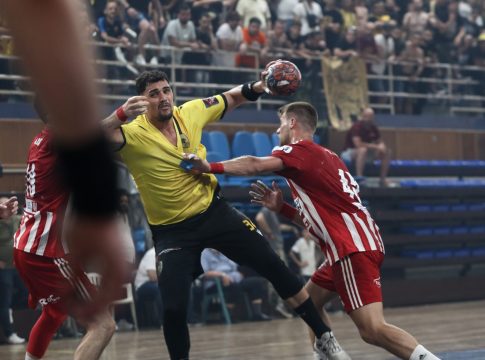 ΑΕΚ – Ολυμπιακός 25-23: Απάντησε για το 1-1 η Ένωση