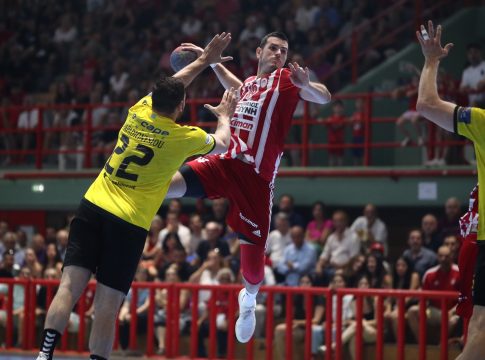 Live streaming: Ολυμπιακός – ΑΕΚ