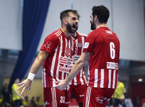 Ολυμπιακός- ΑΕΚ 33-29: Το σήκωσε και αυτό ο Θρύλος!