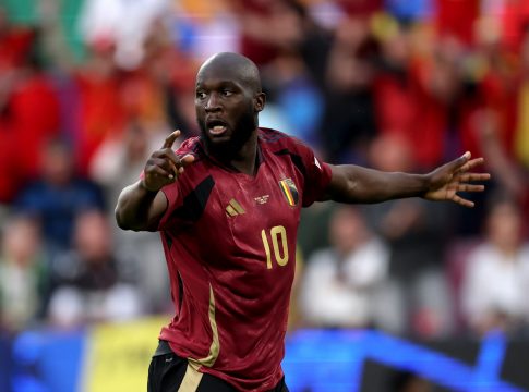 Δεν τον θέλει με τίποτα τον Λουκάκου: Τρίτο γκολ του Βέλγου φορ που ακυρώνεται στο Euro μέσω VAR (vid)