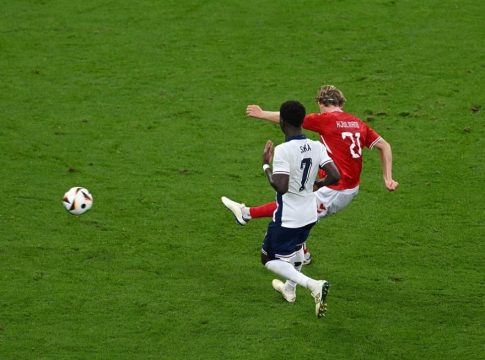 «Κεραυνός» του Γιούλμαντ και 1-1 η Δανία την Αγγλία (vid)