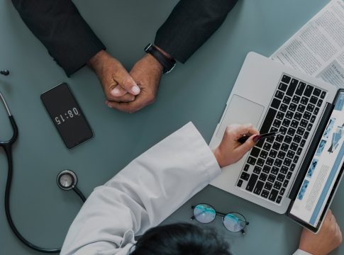 «Κλειδώνει» στα πρωτόκολλα η ηλεκτρονική συνταγογράφηση