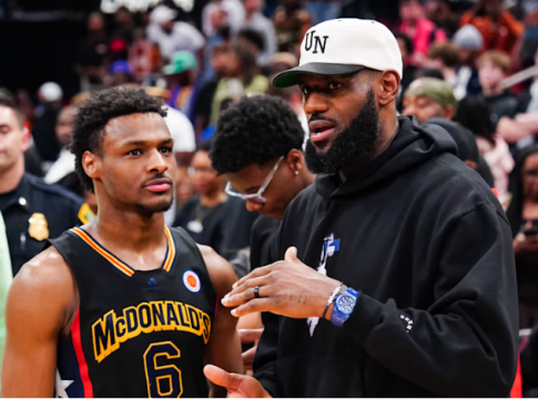 To όνειρο του ΛεΜπρόν έγινε πραγματικότητα: Οι Λέικερς επέλεξαν τον γιο του, Μπρόνι, στο Draft (pic,vid)