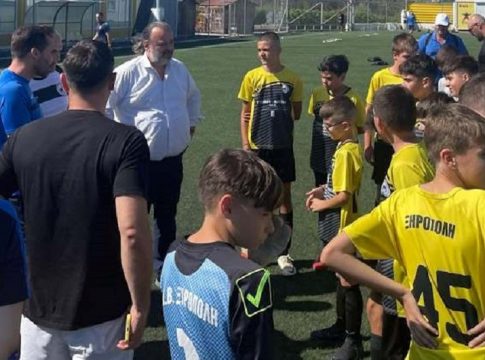 Στα Σπάτα ο Ηλιόπουλος – Γιατί επισκέφθηκε το προπονητικό κέντρο της ΑΕΚ (pics & vid)