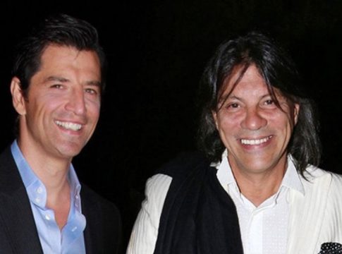 «Πλακώθηκαν» μπροστά στον κόσμο: Ο άγριος τσακωμός Σάκη Ρουβά – Ηλία Ψινάκη, παραλίγο να παίξουν μπουνιές