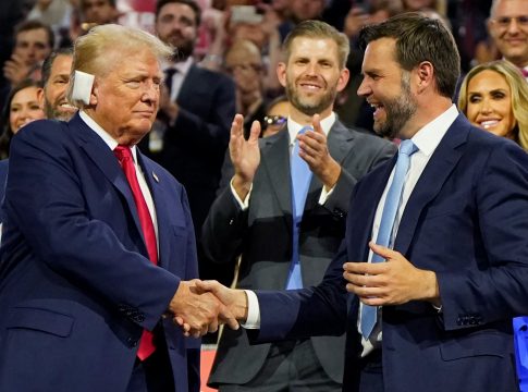 Γιατί ο Τραμπ επέλεξε τον Βανς ως υποψήφιο αντιπρόεδρο – Ποιος ο κρυφός του ρόλος