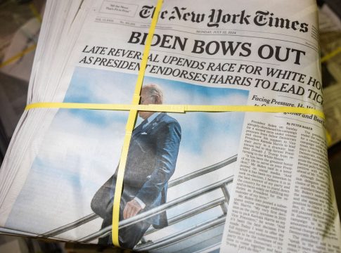 Τζο Μπάιντεν: Τα πρωτοσέλιδα του διεθνούς Τύπου για την απόσυρσή του από την προεκλογική κούρσα