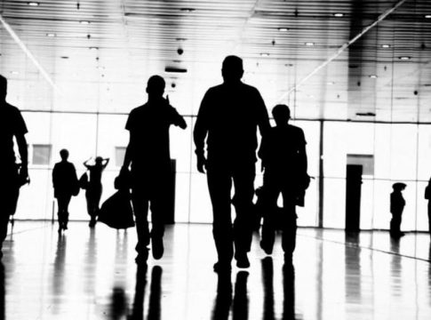 Συνεχίζονται οι αντιδράσεις για την εξαήμερη εργασία – Πόσοι εργοδότες τη δήλωσαν