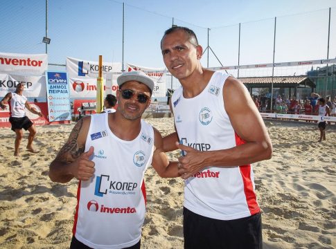 Στην Πλατεία Κοραή Ζιοβάνι και Λουτσιάνο