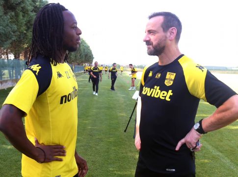 Άρης: Τρέξιμο, ασκήσεις και  τετ α τετ Μάντζιου – Οντουμπάζιο (pics)