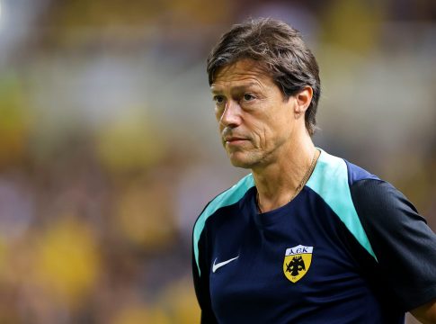 Αλμέιδα: «Ο Οντουμπάτζο έχει προσωπικότητα και βοηθάει επιθετικά»