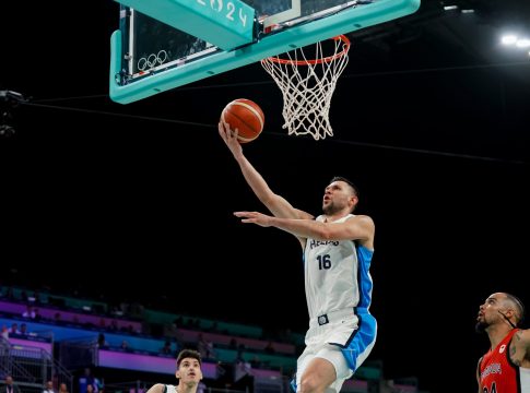 Οι αθλητικές μεταδόσεις της ημέρας (30/7): Πού θα δούμε τις Εθνικές μπάσκετ και πόλο, Σάκκαρη και Ντούσκο