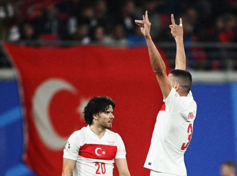 «Καμπάνα» δύο αγωνιστικών στον Ντεμιράλ για τη χειρονομία