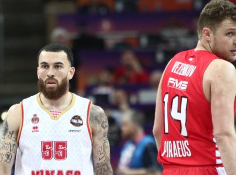 Αιχμηρή απάντηση του Τζέιμς: «Σε τι είναι καλύτερος από εμένα ο Βεζένκοφ;» (vid)