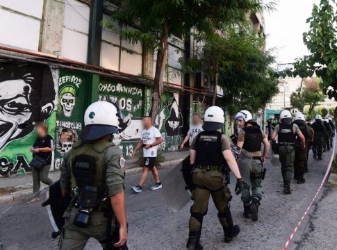 Η ενημέρωση της ΕΛ.ΑΣ για τους πυροβολισμούς στη Λεωφόρο: «74 συλλήψεις και δικογραφία για εγκληματική οργάνωση»