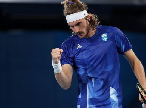 Τσιτσιπάς: «Μαγική εμπειρία να αγωνίζεσαι σε court του Roland Garros με την Εθνική»