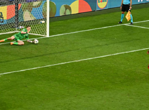 Αγγλία – Ελβετία 5-3 πεν.,1-1 κ.δ., παρ.: Ο Σάκα την κράτησε «ζωντανή» και ο Πίκφορντ την έστειλε στα ημιτελικά