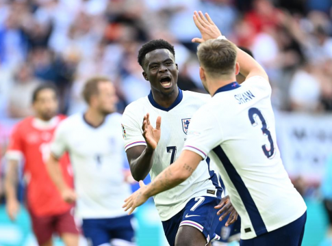 Ο Σάκα απάντησε με γκολάρα στον Εμπολό για το 1-1 (vids)